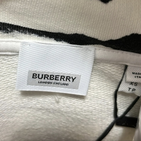 NWT Burberry Women's Sweater Monochrome Black White Hoodie Italy Size XS $1325 - Picture 4 of 8